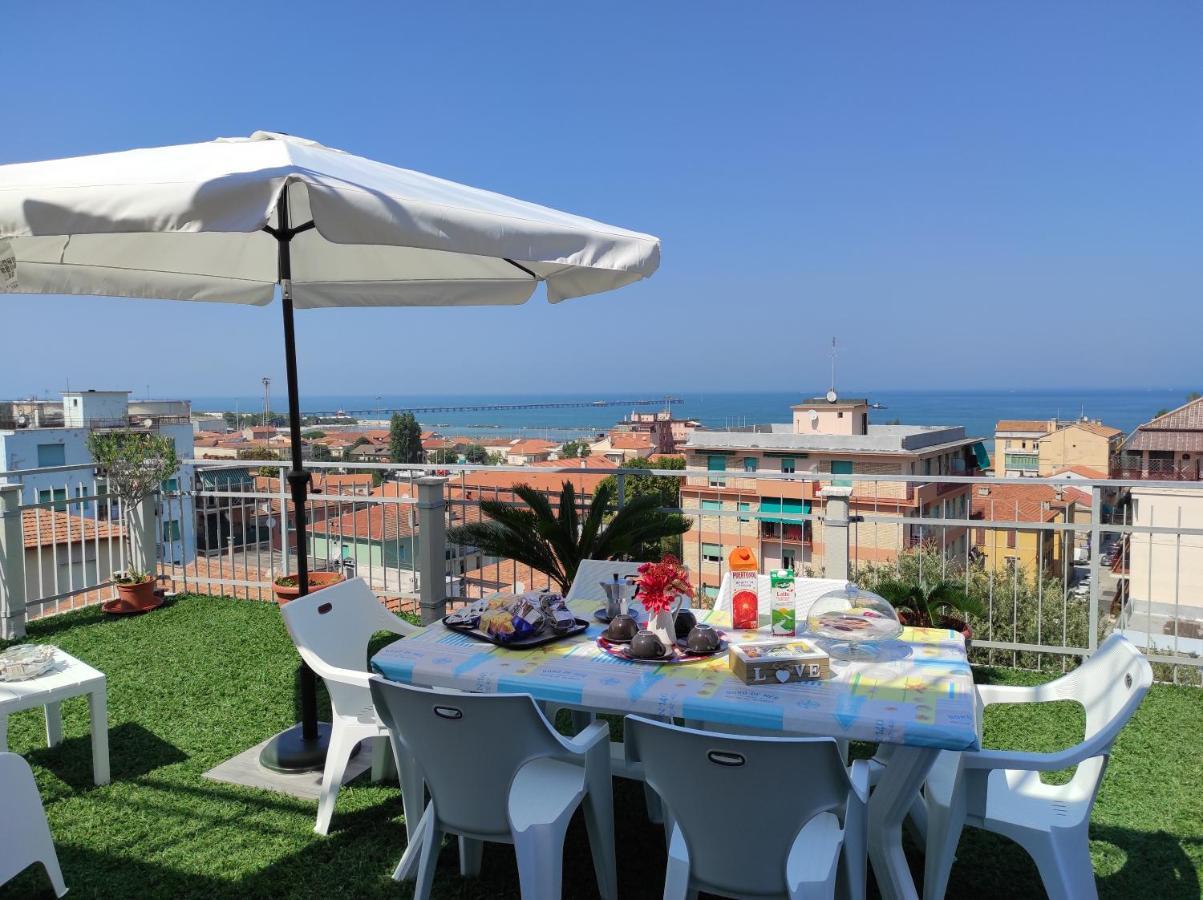 La Terrazza Lejlighed Falconara Marittima Eksteriør billede