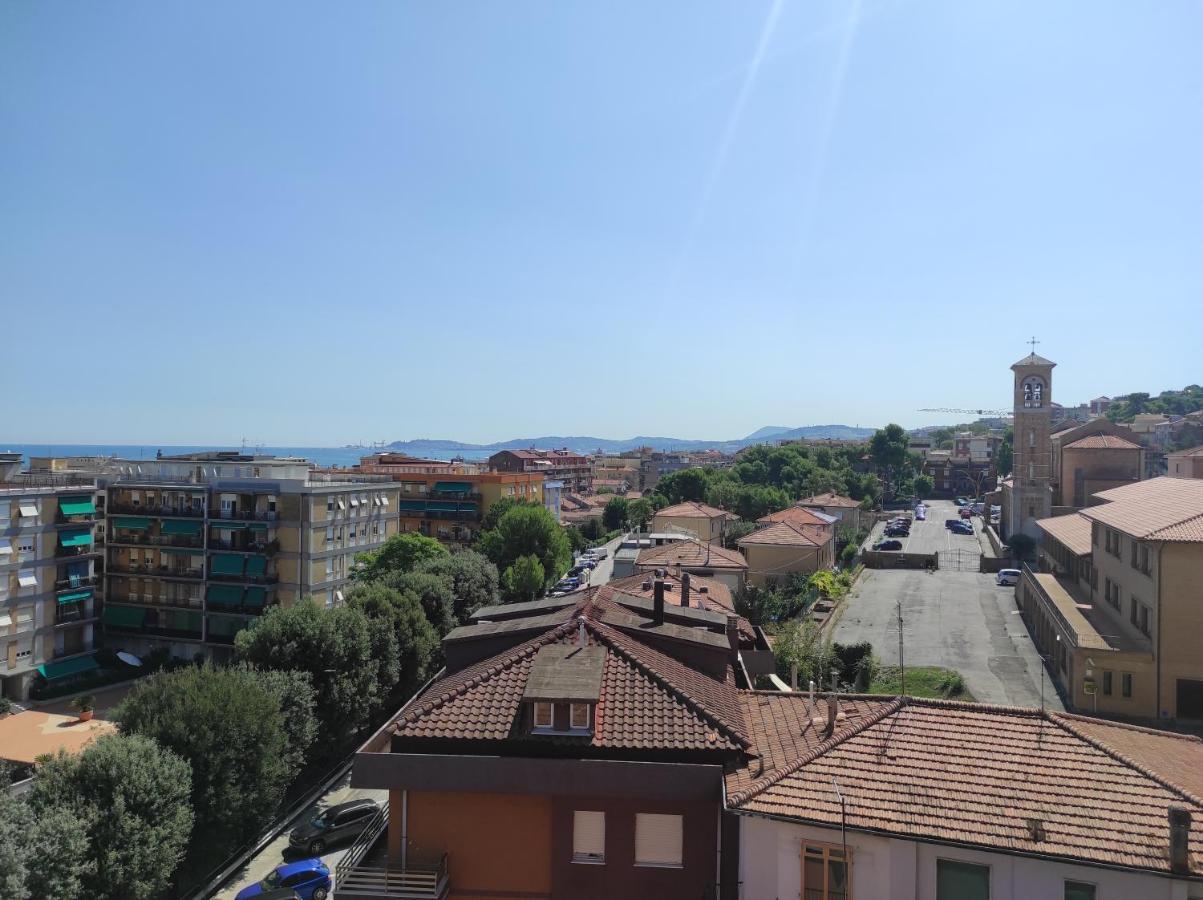 La Terrazza Lejlighed Falconara Marittima Eksteriør billede